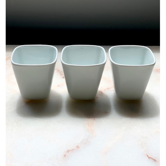 3 WHITE PORCELAIN_TEA /ESPRESSO CUPS - Picture 2 of 8